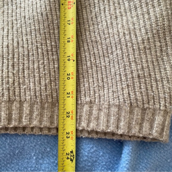 Women’s H&M knit tan/light brown sweater size S like new - Picture 8 of 9